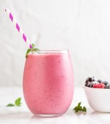 Four Smoothie Recipes Using Almonds