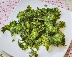 Spicy Cheesy Kale Chips