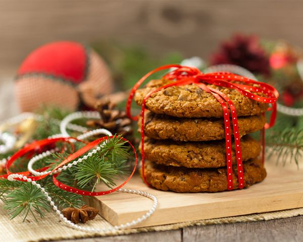 Holiday Berry Oatmeal Cookies